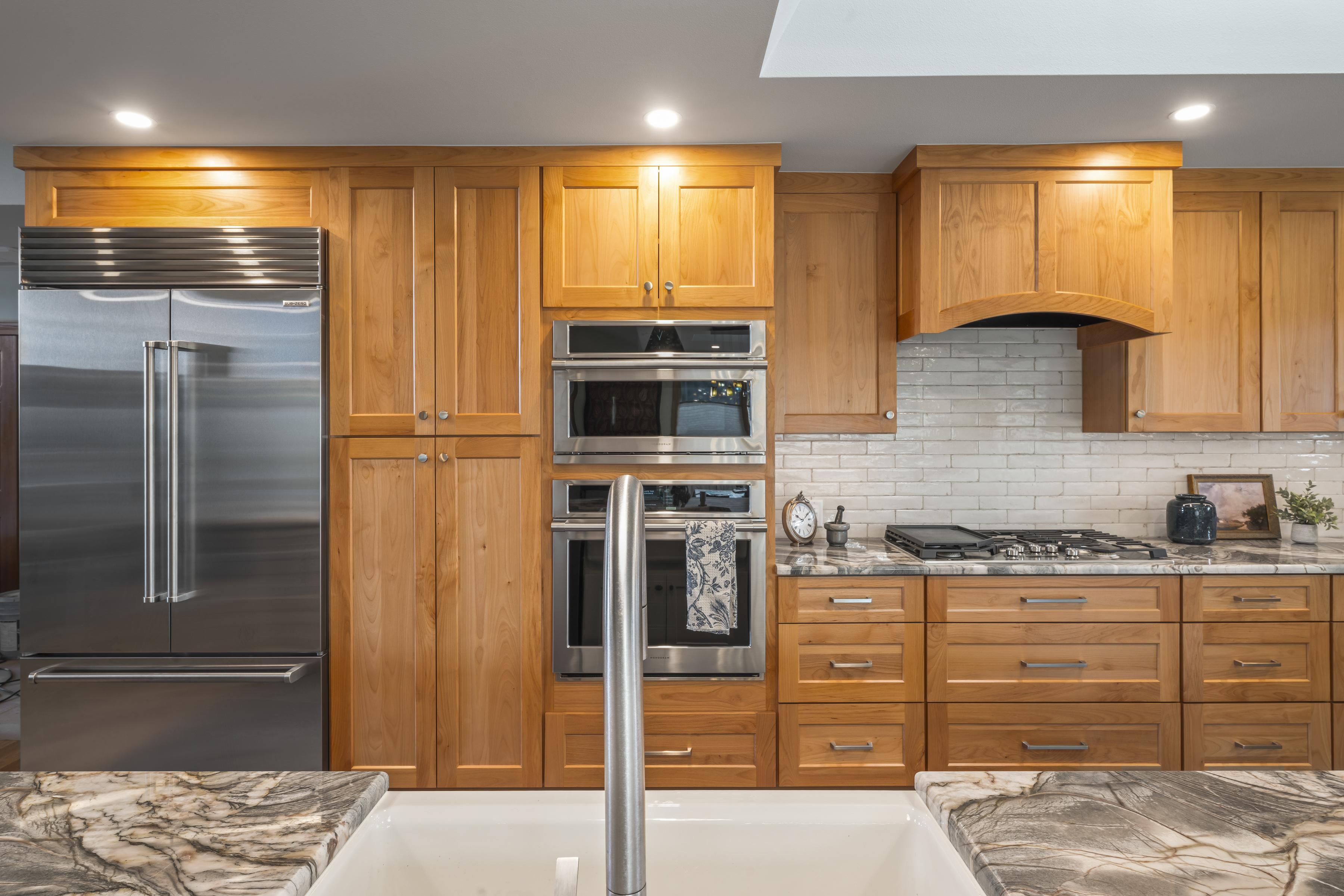 Southridge Kitchen custom shaker cabinetry and hardware